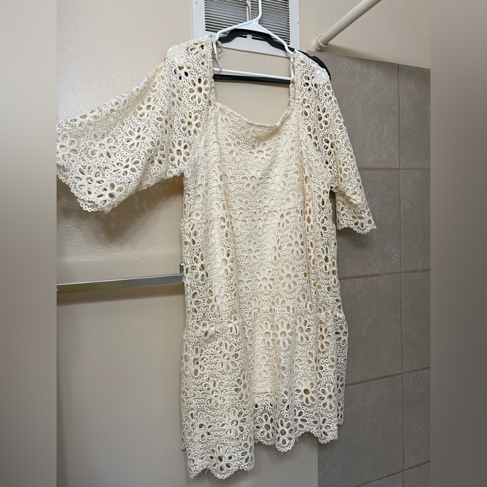 Arula lace dress plus size